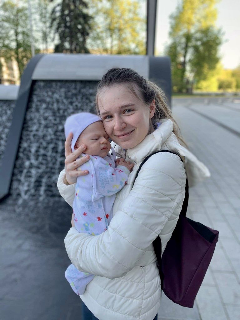 D6875AD9-683B-439C-A381-AC3987E47691